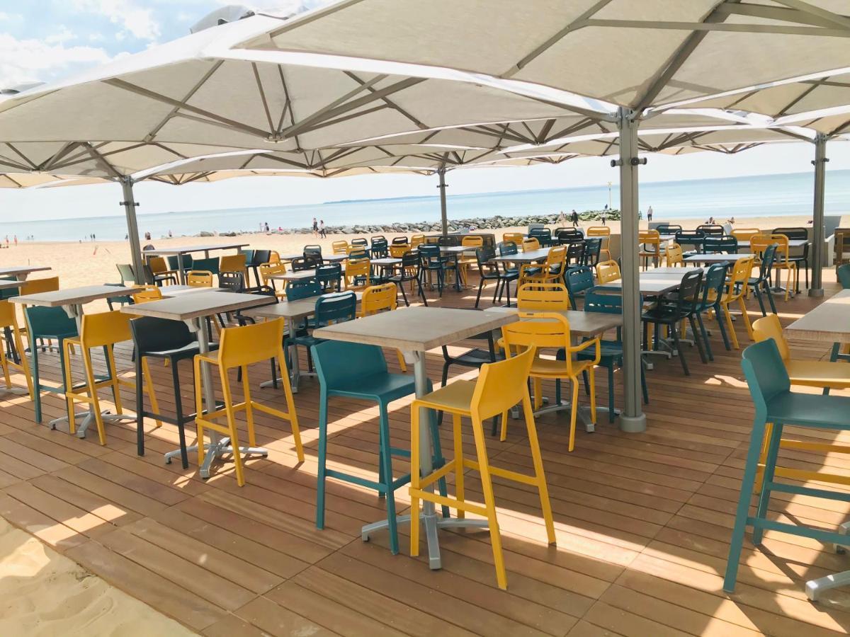 Hotel Restaurant L'Atelier Des Cousins Chatelaillon-Plage Exterior photo